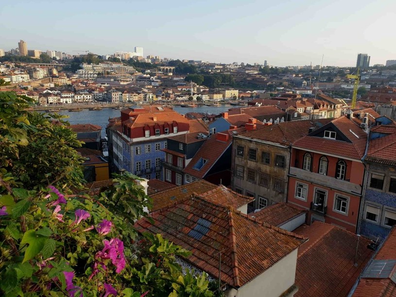 Widok na budynki i rzekę Douro w Porto /Katarzyna Pawlicka /INTERIA.PL