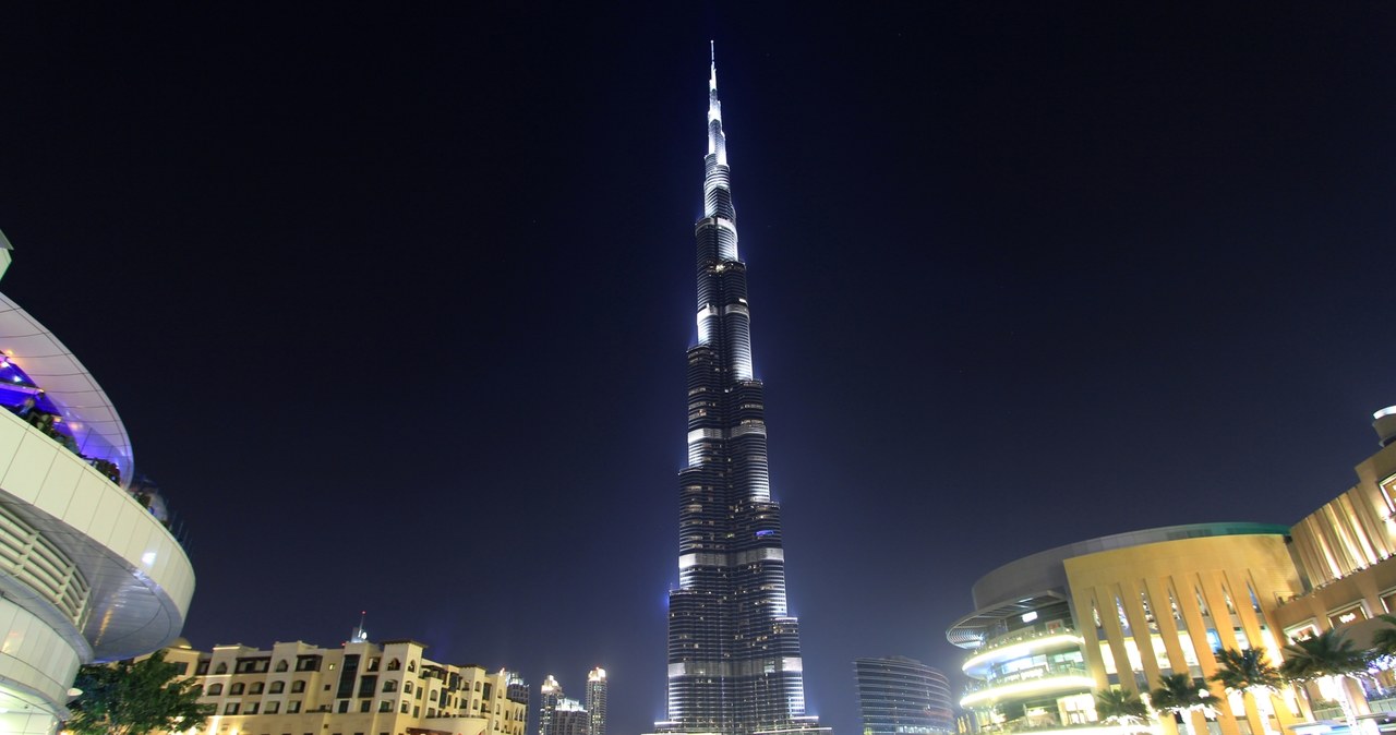 Widok na Burj Khalifa nocą /Wikipedia