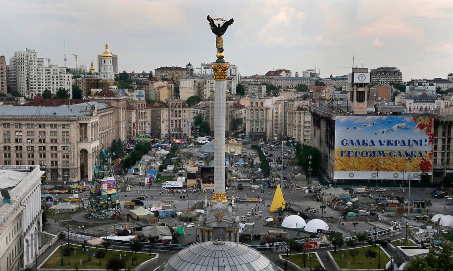Widok na kijowski Majdan /YURI KOCHETKOV /PAP/EPA