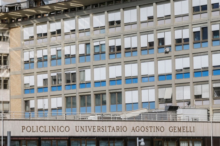 Widok na klinikę Gemelli /Fabio Frustaci /PAP/EPA