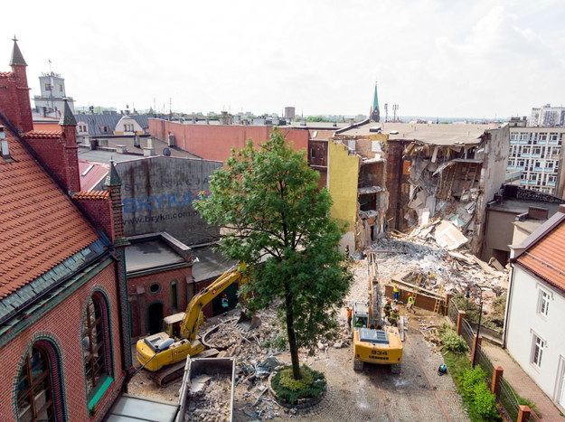 Widok na miejsce katastrofy w Chorzowie /Andrzej Grygiel /PAP