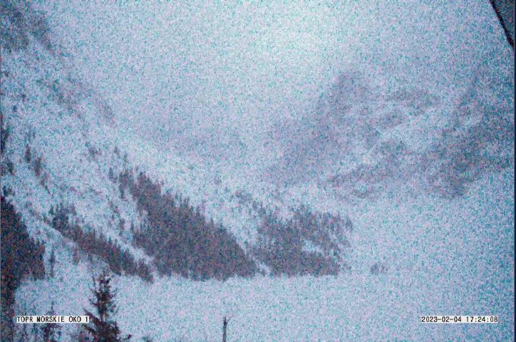 Widok na Morskie Oko, 4.02.2023 godz. 17:33 /Kamera TOPR /