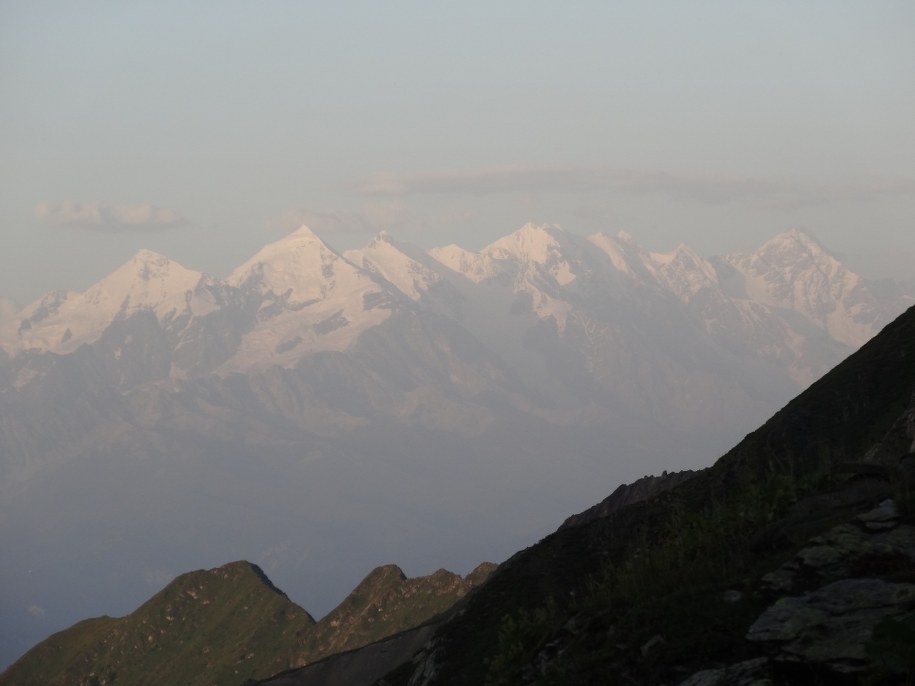 Widok na pasmo, w którym leży Tetnuldi /Grzegorz Jasiński /RMF FM
