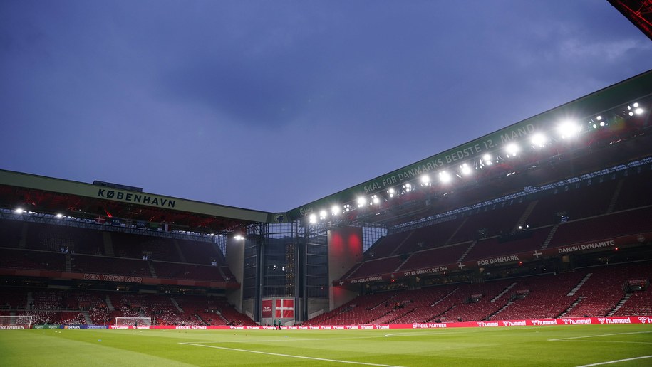 Widok na stadion Parken w Kopenhadze /RITZAU SCANPIX /PAP/EPA
