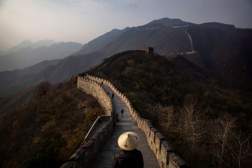 Widok na Wielki Mur Chiński /Kevin Frayer /Getty Images