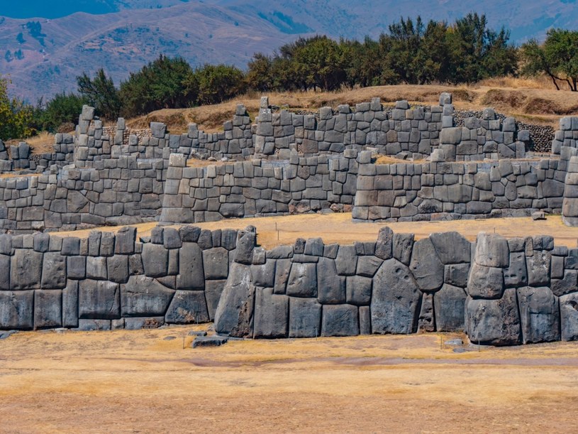 Widzieliście kiedyś taką precyzję układania ogromnych głazów jak w Sacsayhuamán? /123RF/PICSEL