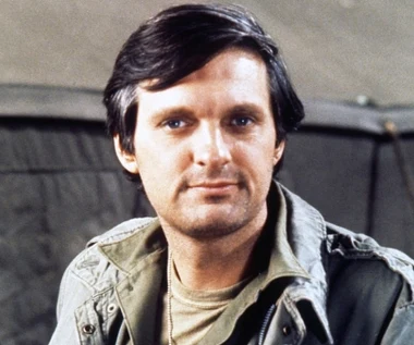 Widzowie pokochali go w serialu "M*A*S*H". Od lat zmaga się z chorobą