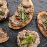 Więcej nie wyrzucisz resztek z rosołu. Zrób z nich obłędny dodatek do kanapek 