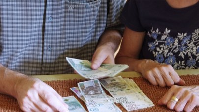 Więcej pieniędzy dla emerytów. ZUS podał najnowsze dane