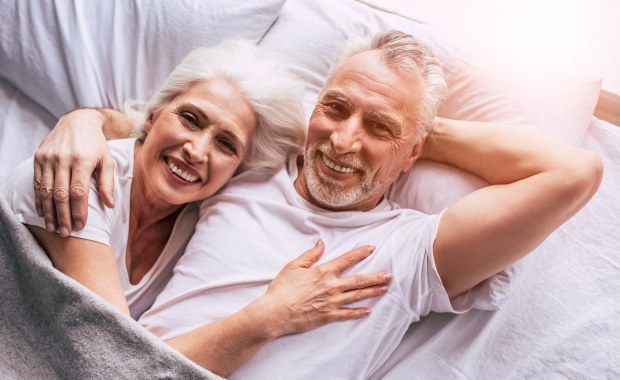 Więcej seksu? Późniejsza menopauza...
