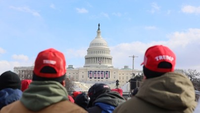 Większość Amerykanów krytycznie o relacjach Trumpa z Moskwą. Jest sondaż