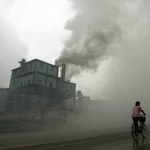 Większość firm nie płaci za zanieczyszczanie środowiska