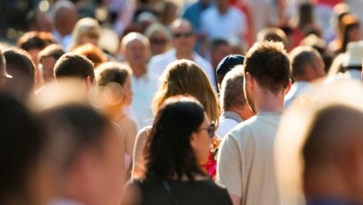 Większość Polaków czuje się w kraju bezpiecznie [SONDAŻ]