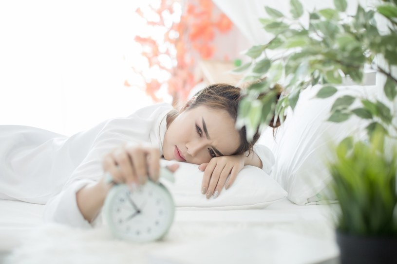 Wiele codziennych nawyków negatywnie wpływa na jakość naszego snu /Pixel