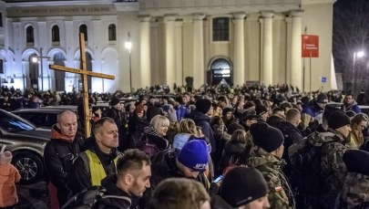 Wiele godzin wyczerpującego marszu. W całym kraju odbywa się Ekstremalna Droga Krzyżowa