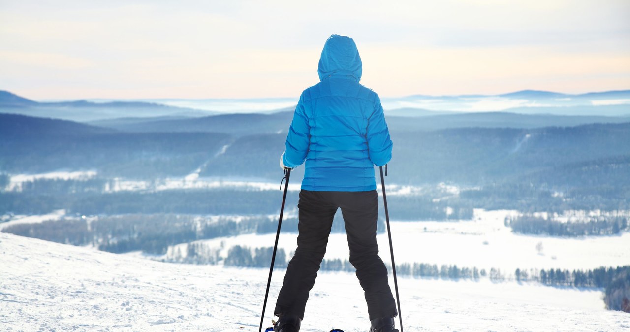 Wiele osób ferie zimowe chce spędzić w górach. Jakie polskie pasma górskie warto wziąć pod uwagę? /123RF/PICSEL