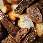 ​Wiele osób myśli, że to najzdrowsze pieczywo. Dietetyk zdradza, jak jest naprawdę