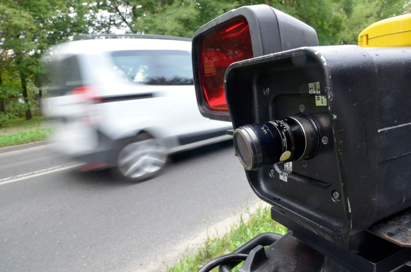 Wiele zdjęć z fotoradarów nie pozwala na jednoznaczną indentyfikację kierowcy /Łukasz Piecyk /Reporter