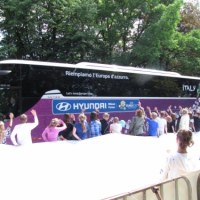 Kilkaset dzieciaków żegnało w Wieliczce w Małopolsce włoskich piłkarzy