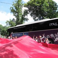 Kilkaset dzieciaków żegnało w Wieliczce w Małopolsce włoskich piłkarzy