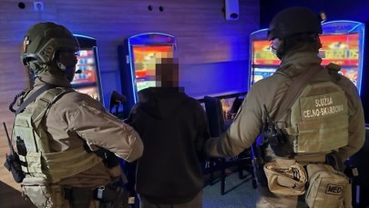 Wielka akcja służb na Mazowszu. Zlikwidowano 35 nielegalnych salonów gier