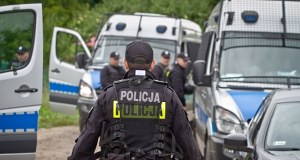 Wielka akcja służb, przeszukania w całym kraju. W tle grupa "Bronimy Polskiej Granicy"