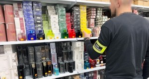 Wielka akcja służb w Wólce Kosowskiej. Przejęto podróbki o wartości ponad 6 mln złotych