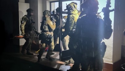 Wielka akcja służb. Zatrzymano 24 osoby, Polak i Ukrainiec kierowali grupą