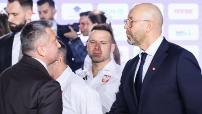 Wielka awantura o polską flagę. PKOl i Ministerstwo Sportu przerzucają się oskarżeniami