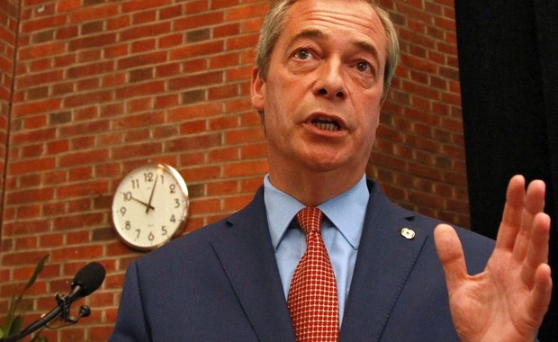 Wielka Brytania: Czołowy zwolennik Brexitu Nigel Farage rezygnuje z szefowania partii