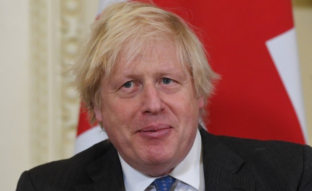 Wielka Brytania: Ewentualne zaostrzenie restrykcji dopiero po świętach