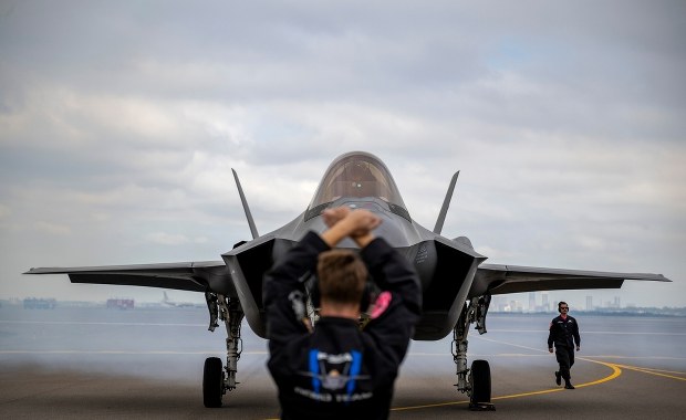 Wielka Brytania kupuje F-35A do przenoszenia broni jądrowej