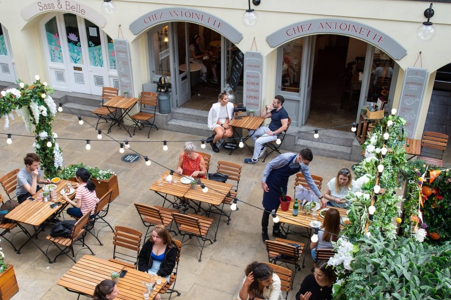 Wielka Brytania. Media: Rząd przeprowadził symulacje działań w razie drugiej fali epidemii /Dominic Lipinski   /PAP/EPA