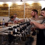 Wielka Brytania: Od lipca piwo w pubie tylko po podaniu nazwiska i danych kontaktowych