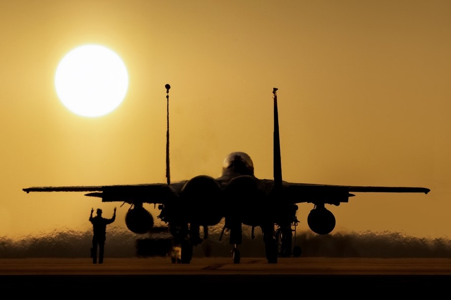 Wielka Brytania podrywa lotnictwo na Bliskim Wschodzie /Shutterstock