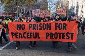 Wielka Brytania: Rząd chce walczyć z "destrukcyjnymi protestami"