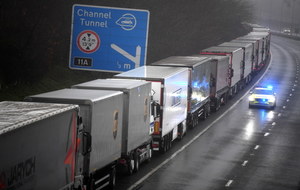 ​Wielka Brytania: Wstrzymany transport. W sklepach może zabraknąć żywności