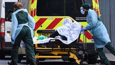 Wielka Brytania: Zmarł co najmniej jeden pacjent zakażony wariantem Omikron