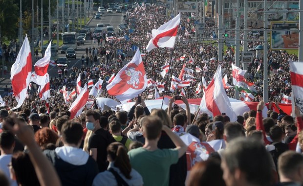 Wielka demonstracja w Mińsku. Zatrzymano ponad 400 osób