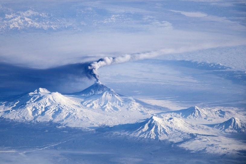 Wielka erupcja Kluczewskiej Sopki miała miejsce w 2013 roku /NASA/JSC/Science Photo Library /East News