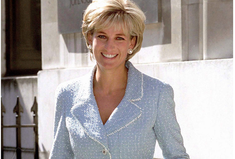 Wielką fanką marynarek i żakietów była Lady Diana /Getty Images