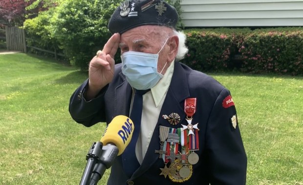 Wielka niespodzianka dla bohatera z Monte Cassino. Polonia oddała hołd 95-letniemu weteranowi