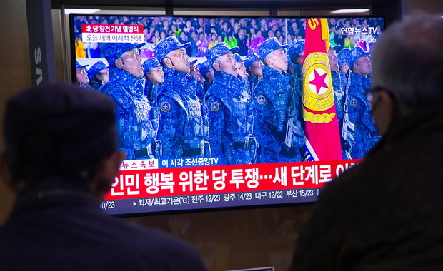 Wielka parada wojskowa w Korei Płn. Kim Dzong Un "odstrasza od wojny"