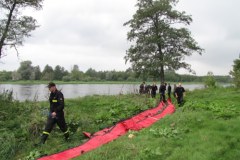 Wielka plama ropy na Narwi