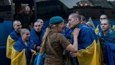 Wielka wymiana jeńców. Obrońcy Mariupola wrócili do domu