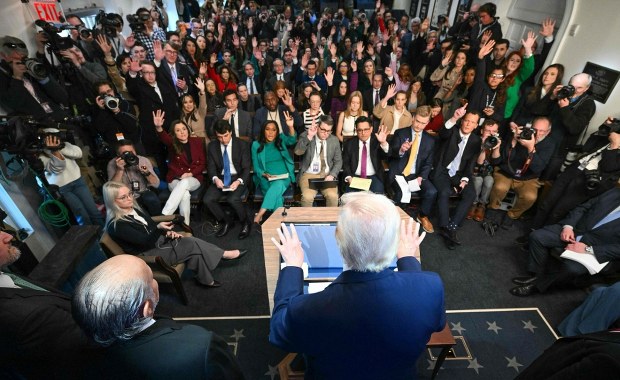 Wielka zemsta Trumpa. Prezydent USA nakłada globalną taryfę celną