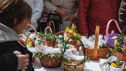 Wielkanoc po kaszubsku: Święcenie ognia, degowanie, a na stole m.in. prażnica