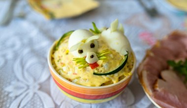 Wielkanocna sałatka małopolska. Idealne połączenie składników