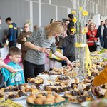 Wielkanocne śniadanie dla uchodźców w Łodzi: To święto nadziei i radości