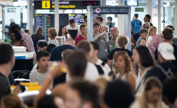 Wielkanocny chaos na hiszpańskich lotniskach. Fala strajków w Wielki Tydzień